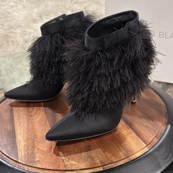 Manolo Blahnik feather-trimmed satin booties - Picture 4 of 9